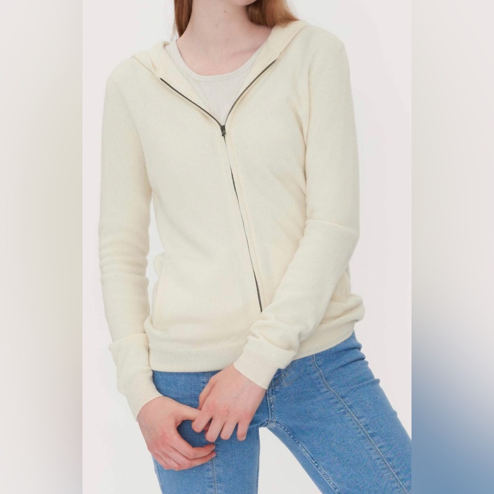 NWT‎ Naadam Zip Hoodie - Cream White - Size M